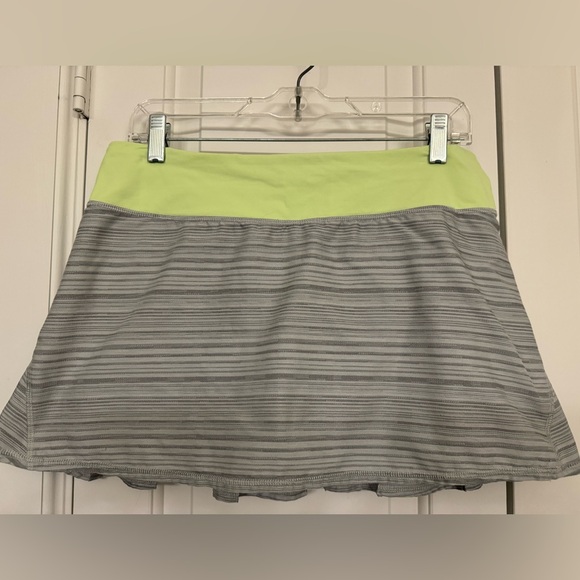 Lululemon Pace Setter Skirt 8 - Picture 1 of 5